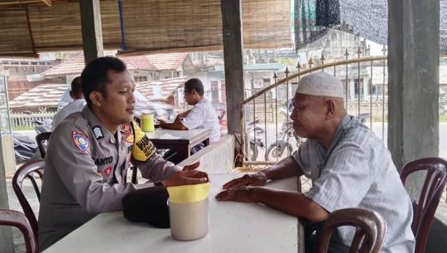Bhabinkamtibmas Polsek Peureulak Barat Ajak Tokoh Agama Berperan Dalam Harkamtibmas