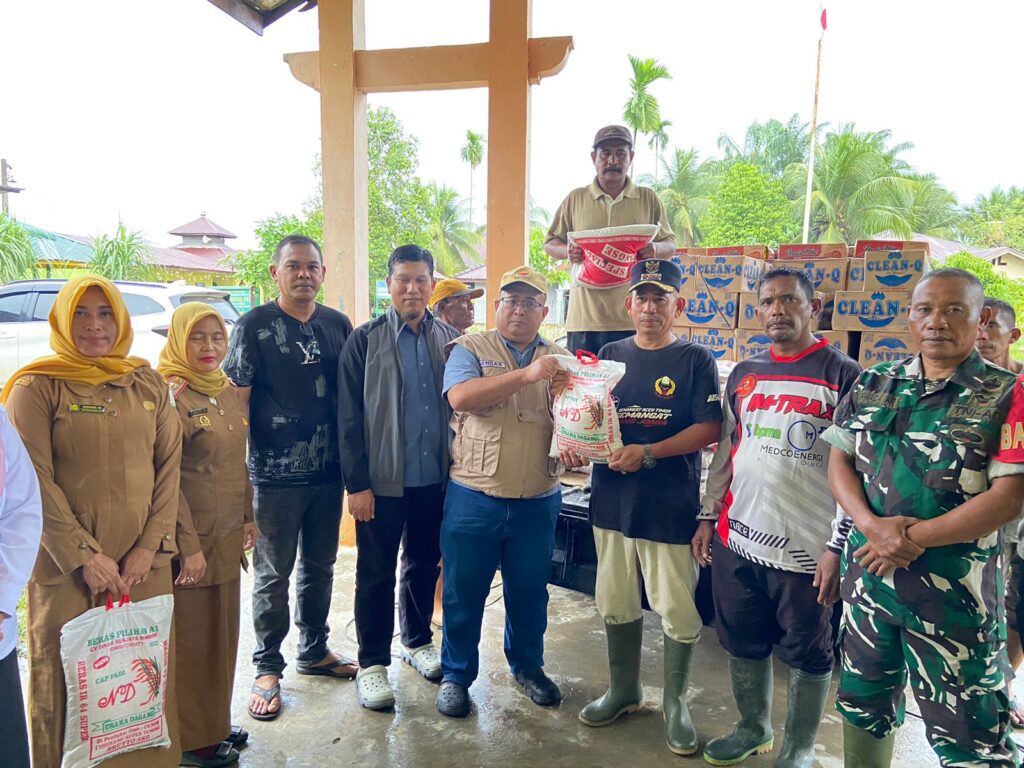 Respon Cepat, Medco E&P Bersama Komunitas IM-TRAX Salur Bantuan Banjir