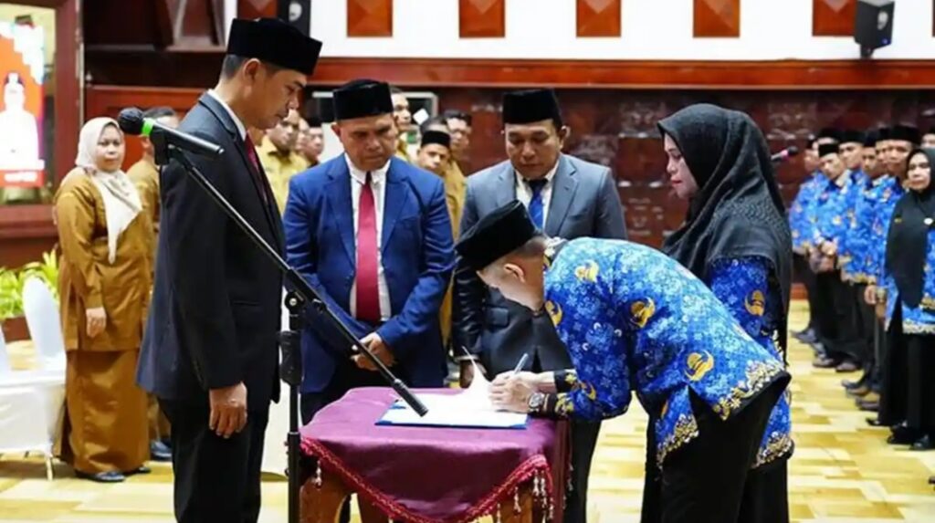 Penyegaran Kepemimpinan Sekolah, Gubernur Aceh Lantik Kepala SMA dan SMK se Aceh Timur