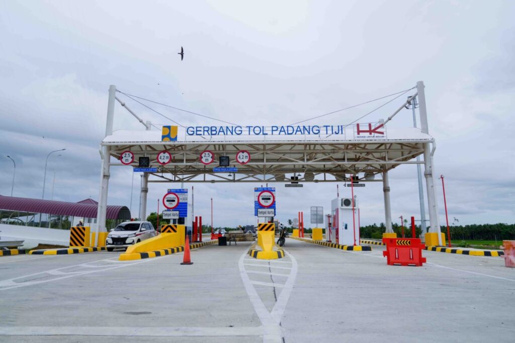 Mengemudi di Jalan Tol Sibanceh Seperti Menunggang Kuda