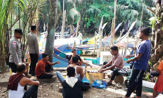 Saweu Gampong, Kanit Binmas Polsek Idi Rayeuk Sapa Warga Dalam Menjaga Harkamtibmas