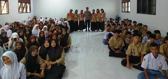 Turun ke Sekolah, Kapolsek Darul Aman Ajak Pelajar Bentengi Diri dari Narkoba dan Bullying