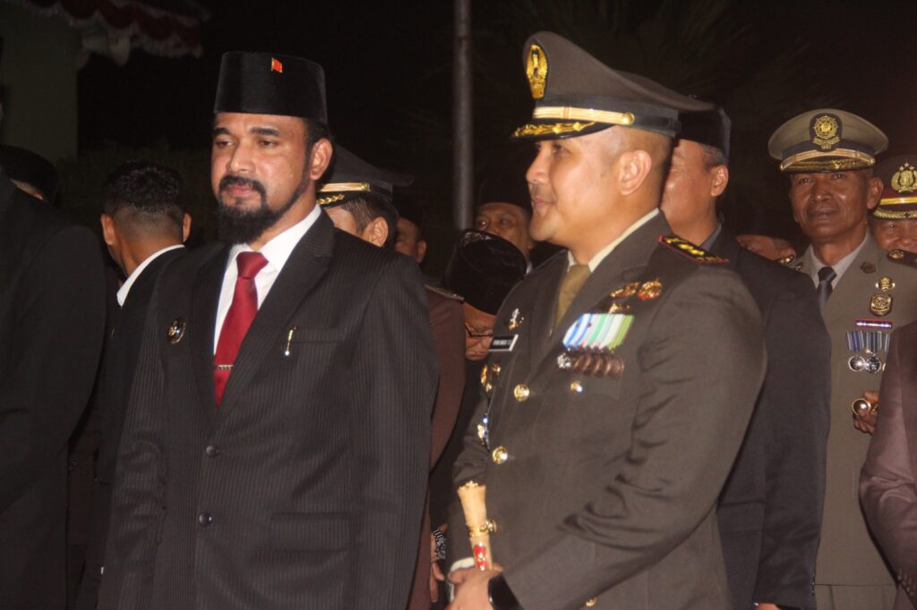 Dari Cahaya Obor hingga Renungan Suci, Dandim 0104/Aceh Timur Teguhkan Semangat Melanjutkan Perjuangan Para Pahlawan